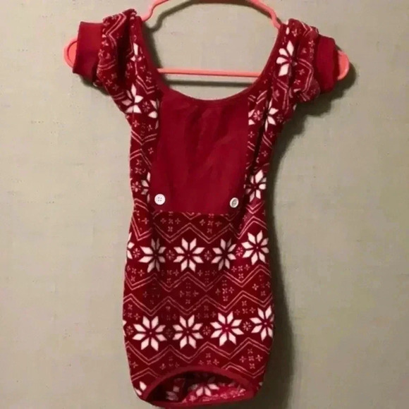 RED Fair Isle - Picture 1 of 4